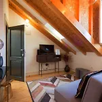 Apartment Nomad's Augusta Collection Lisbon