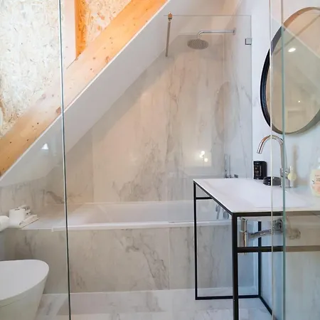 Nomad's Augusta Collection * Lisboa